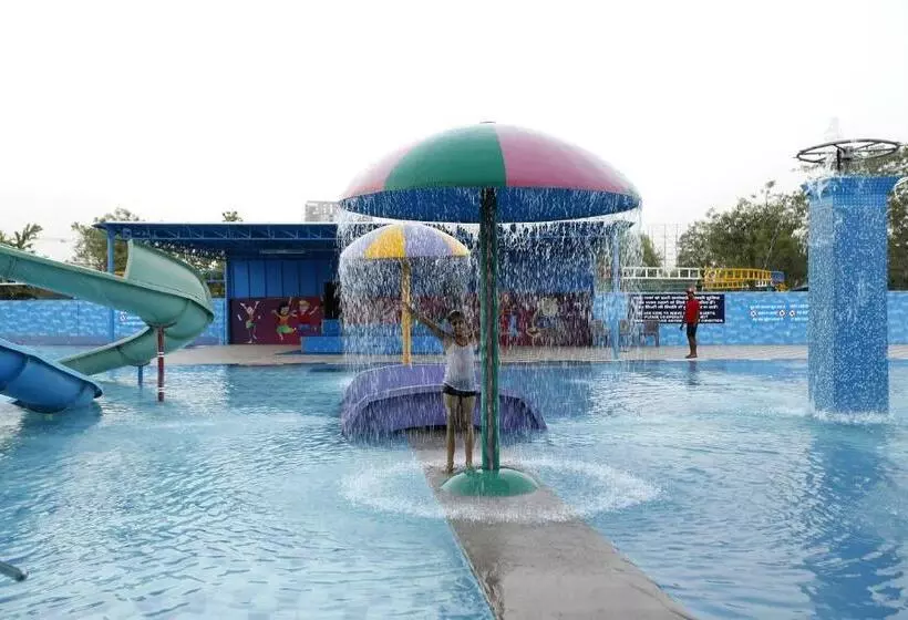 酒店 Aapno Ghar Resort & Amusement Park