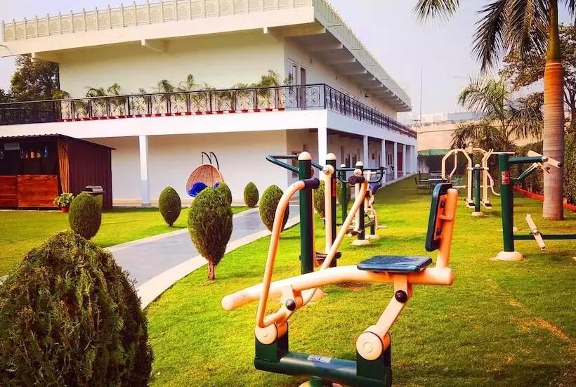 酒店 Aapno Ghar Resort & Amusement Park