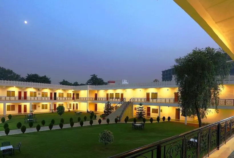 酒店 Aapno Ghar Resort & Amusement Park