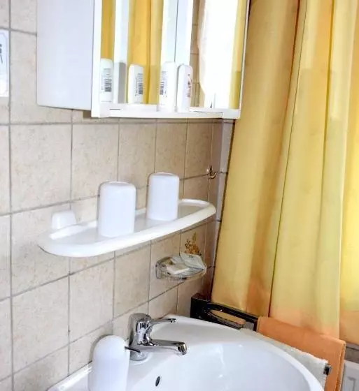 Besotel Mettmann Schicke Fewo Oder Apartments Nähe Golfplatz Gruiten Und Neandertal Mit Glasfaser Wl