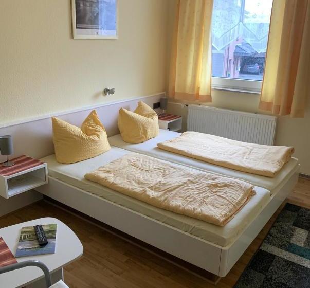 Besotel Mettmann Schicke Fewo Oder Apartments Nähe Golfplatz Gruiten Und Neandertal Mit Glasfaser Wl