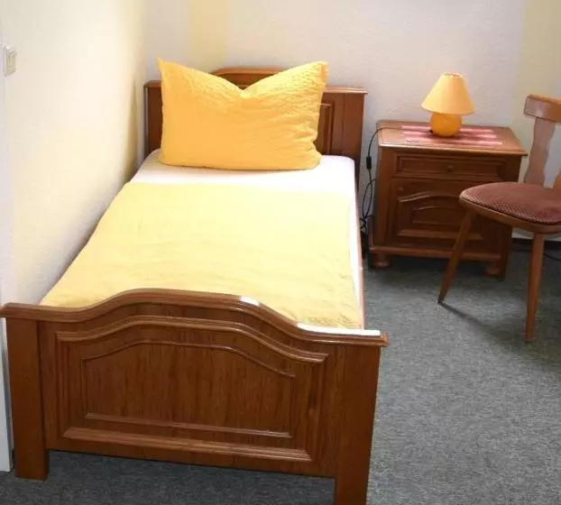 Besotel Mettmann Schicke Fewo Oder Apartments Nähe Golfplatz Gruiten Und Neandertal Mit Glasfaser Wl