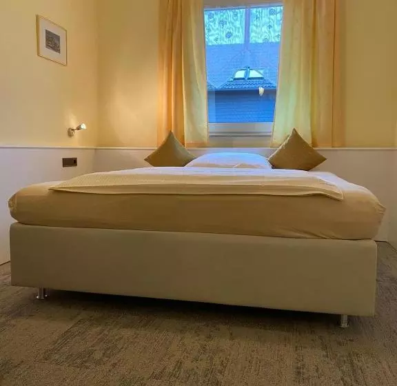 Besotel Mettmann Schicke Fewo Oder Apartments Nähe Golfplatz Gruiten Und Neandertal Mit Glasfaser Wl