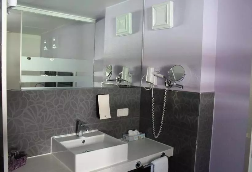 בית מלון כפרי Amiga