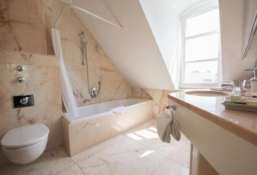 Hotell Artvilla Am See   Buchbar Bis 31 Juni 2024