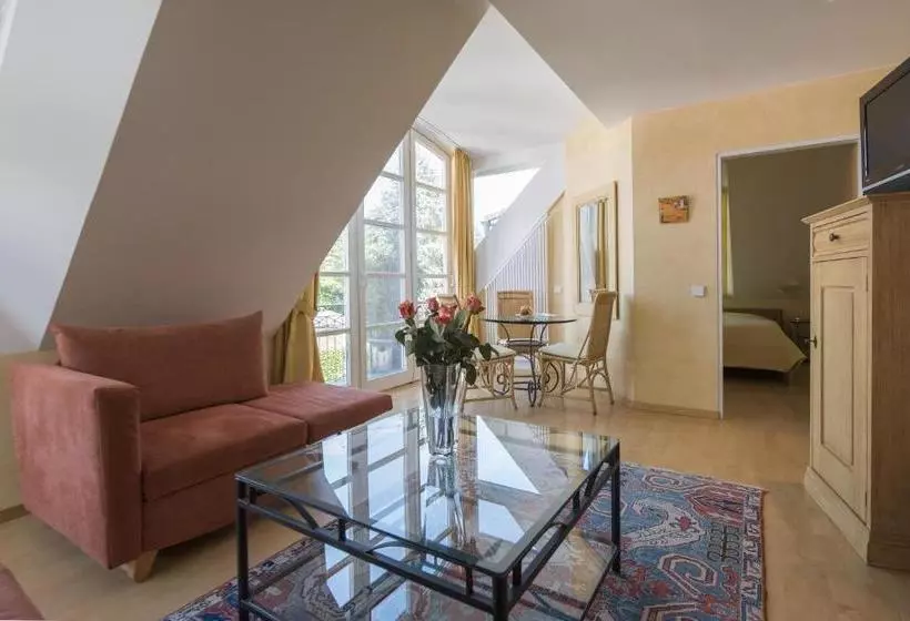 ホテル Artvilla Am See   Buchbar Bis 31 Juni 2024