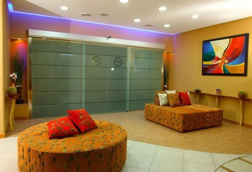 בית מלון כפרי Futura Centro Congressi