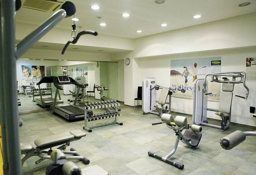 בית מלון כפרי Futura Centro Congressi