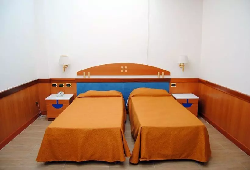 בית מלון כפרי Futura Centro Congressi