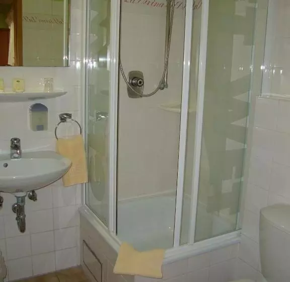 호텔 Pension Mona Lisa