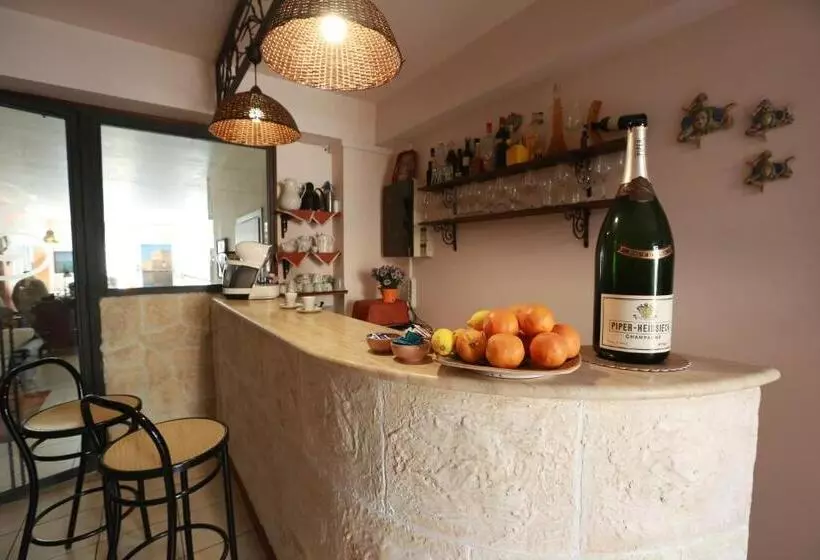 فندق Sikania Suite