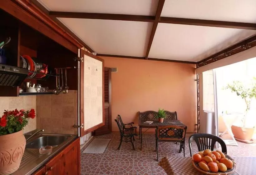 فندق Sikania Suite