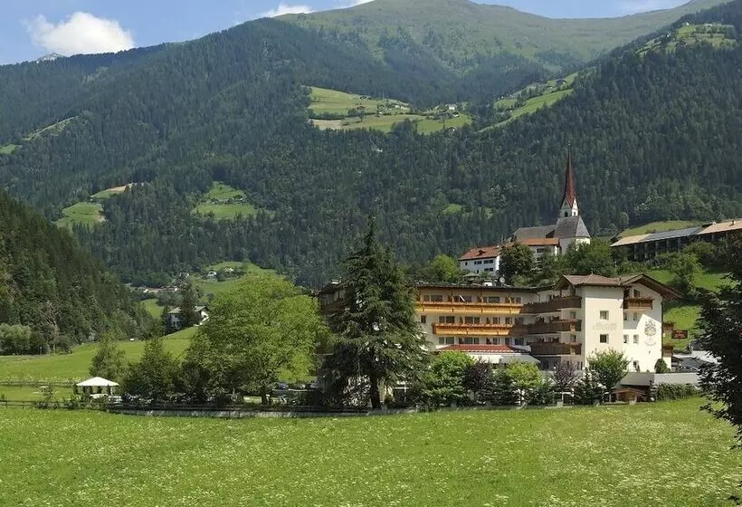 Отель Wiesenhof Gardenresort