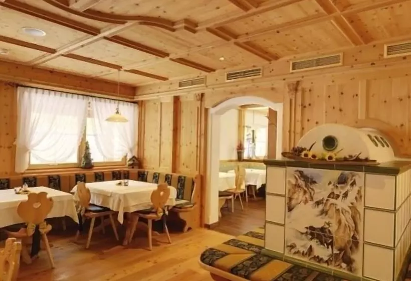 Отель Wiesenhof Gardenresort