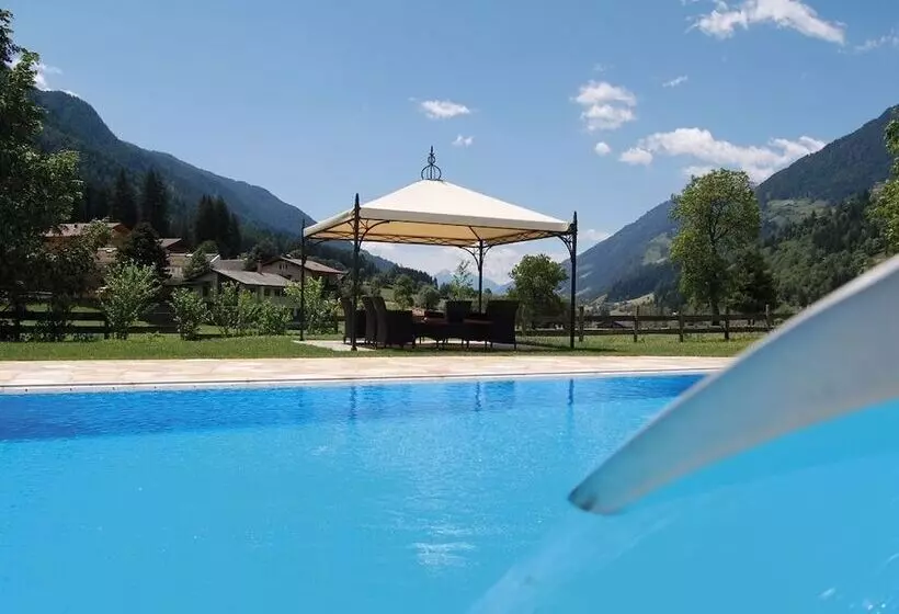 Отель Wiesenhof Gardenresort