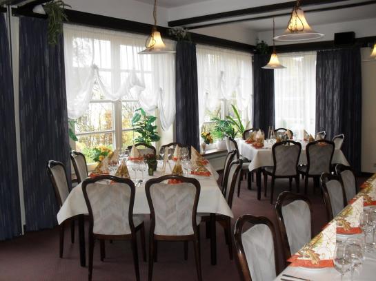 酒店 Zur Alten Post