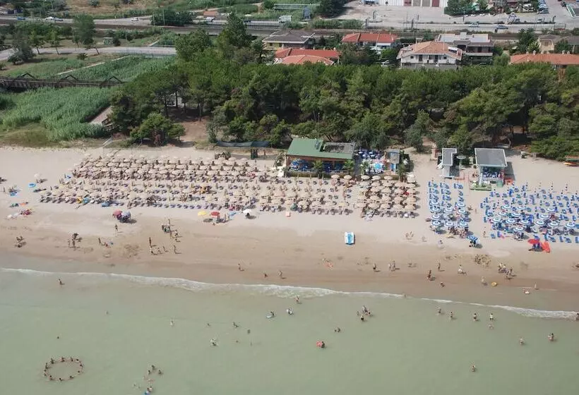 Ihr Europe Garden Village