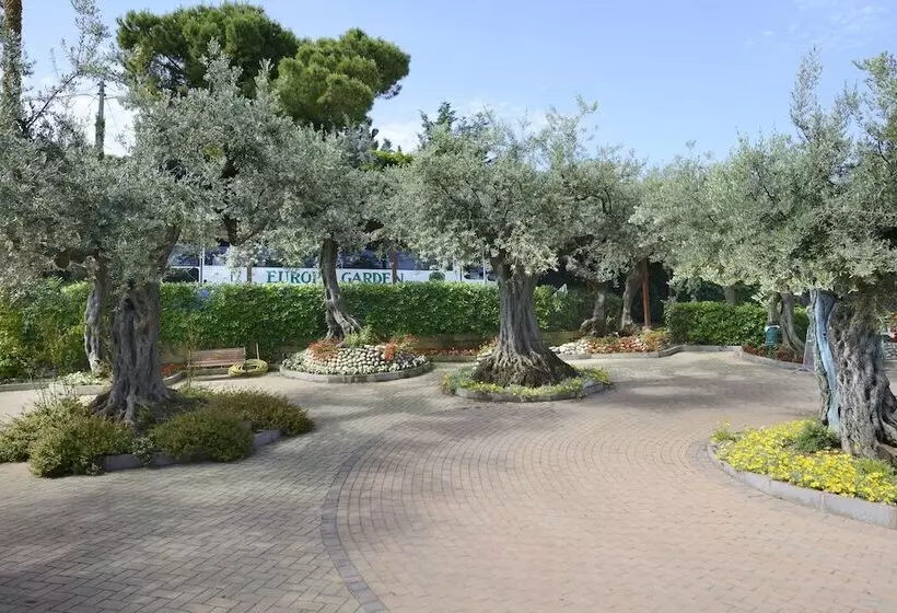 Ihr Europe Garden Village