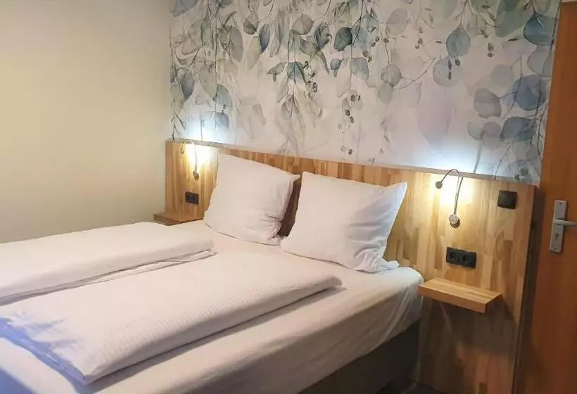 ペンション Der Höfener Garten