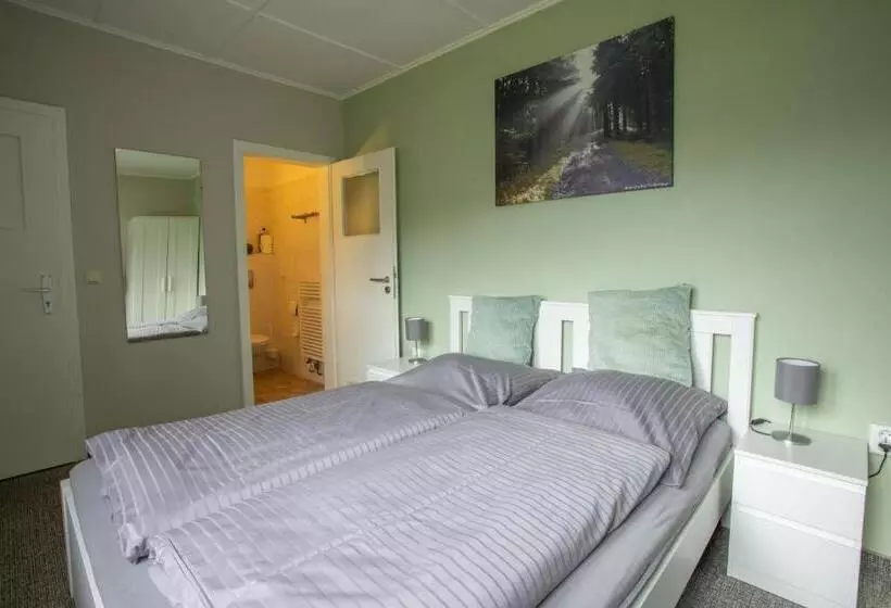 צימר Pension Am Waldesrand