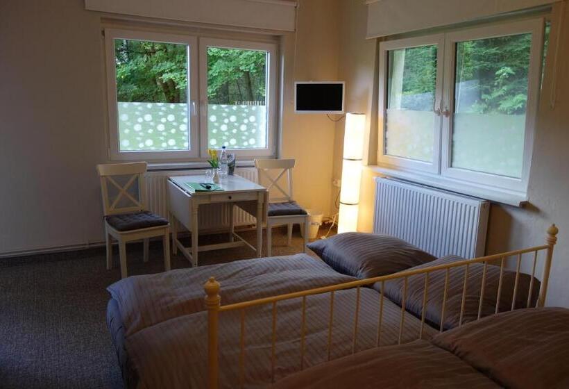 צימר Pension Am Waldesrand