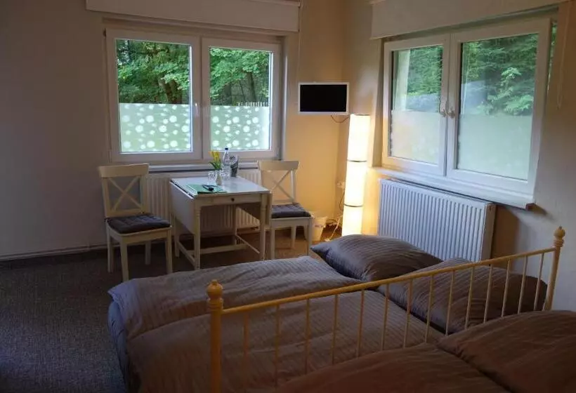 צימר Pension Am Waldesrand