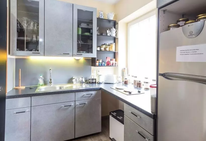 ベッドアンドブレックファースト Pension Blumen Villa