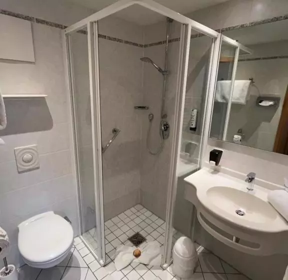 Отель Engelberg 24h Check In