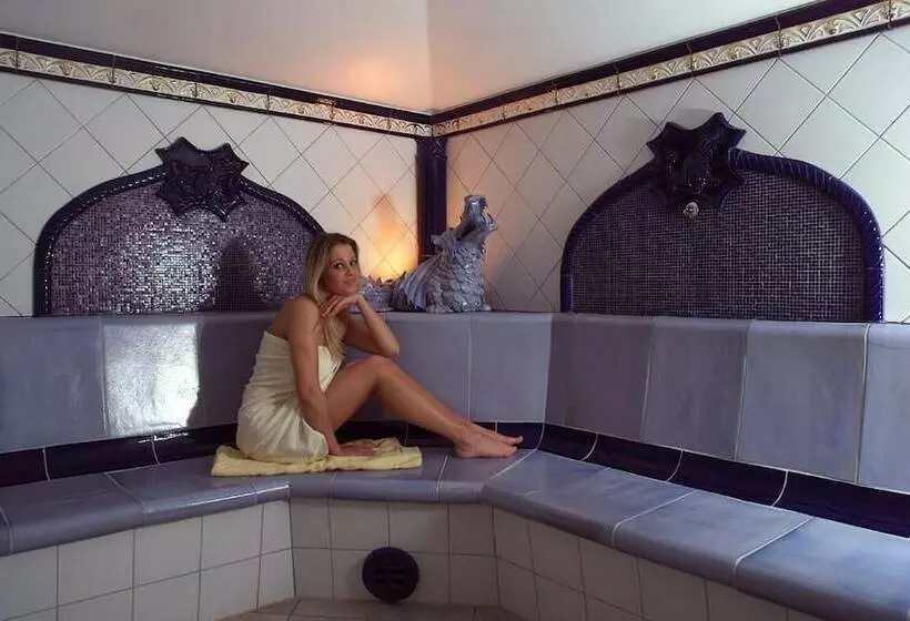 فندق Feuriger Tatzlwurm