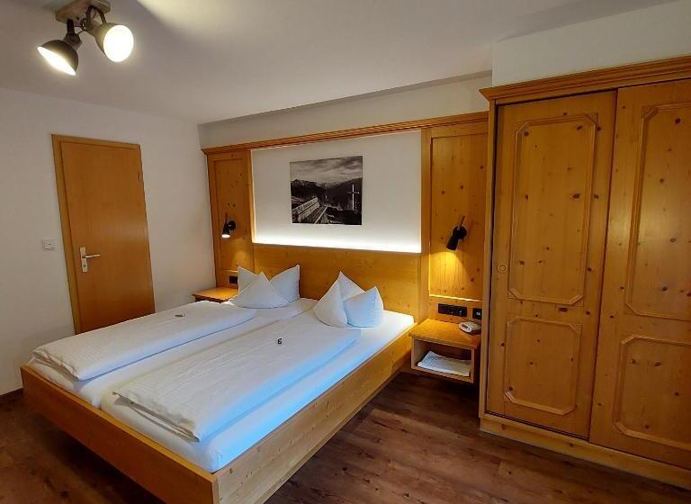 Hotel Garni Malerwinkl