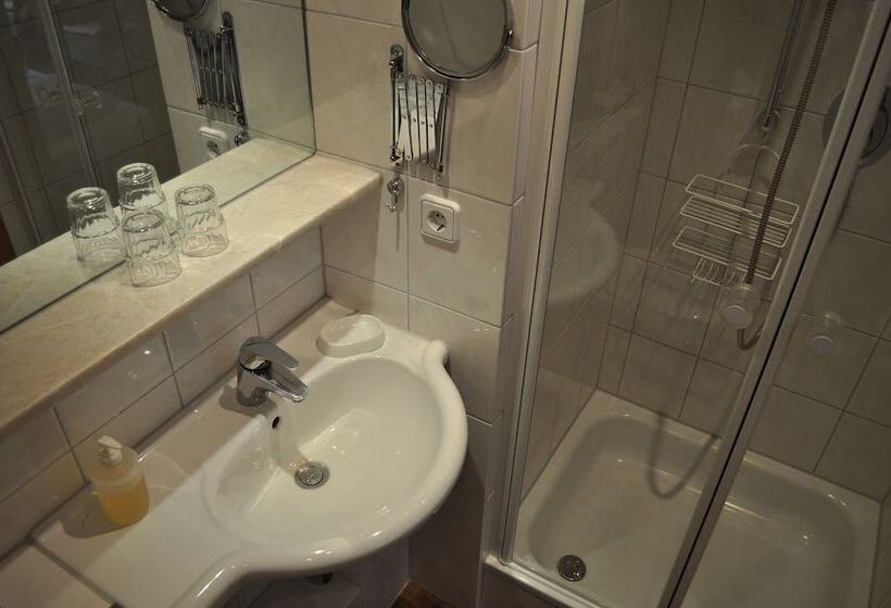 Hotel Garni Malerwinkl