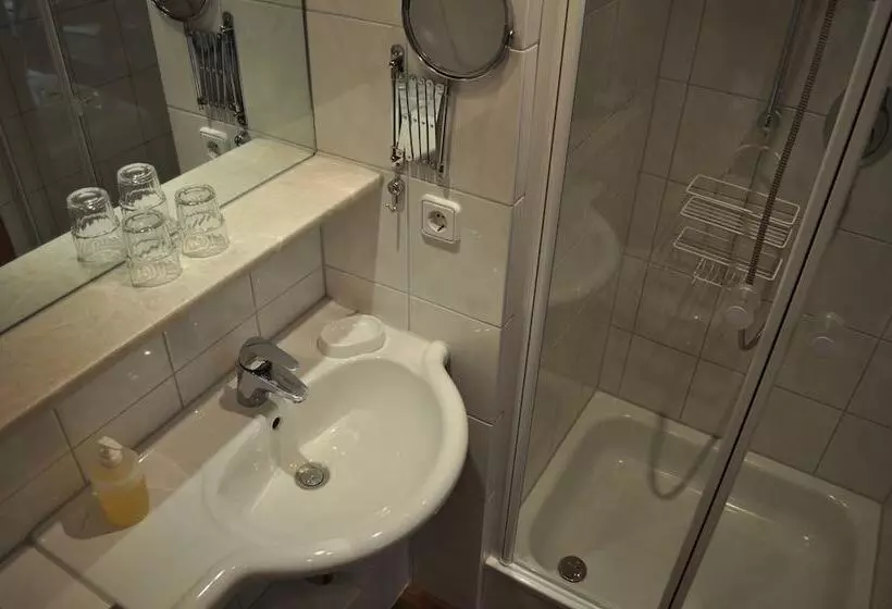 Hotel Garni Malerwinkl