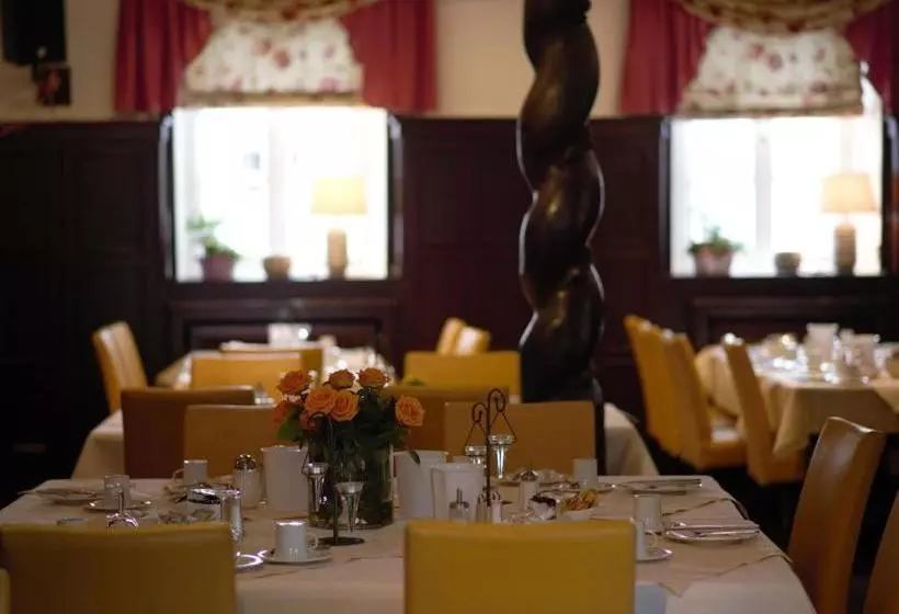 ホテル Restaurant Jägerhof