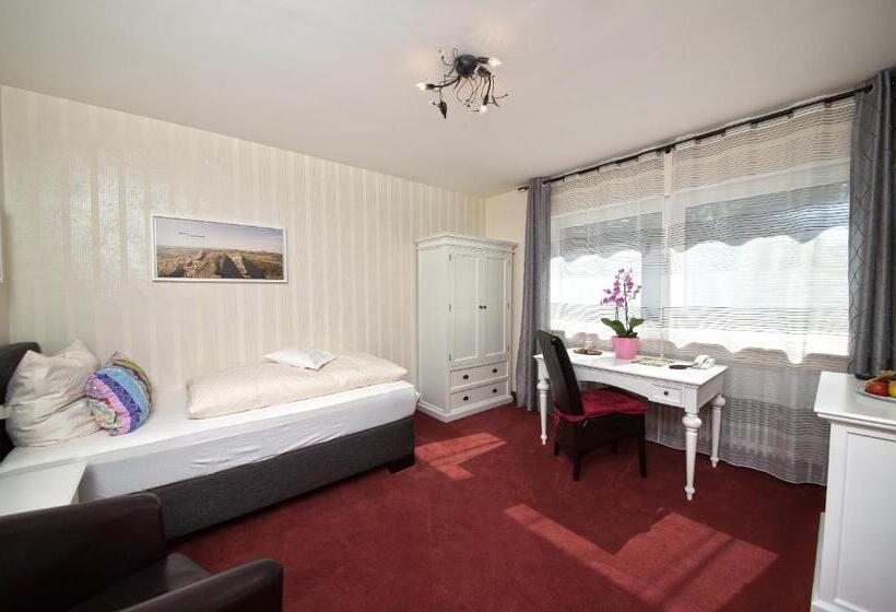 Отель Jägerhof