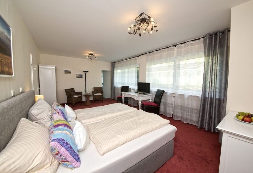 Отель Jägerhof