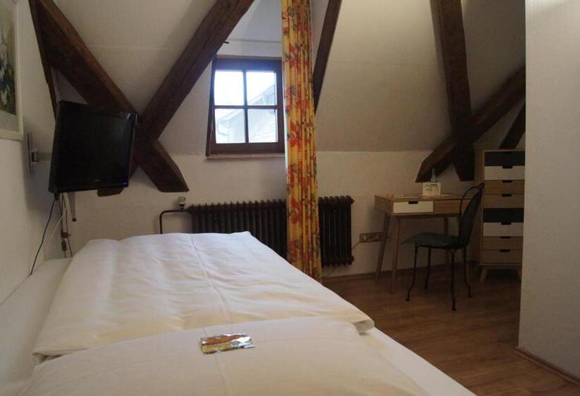 Hotelli Land Gast Hof Walkmühle