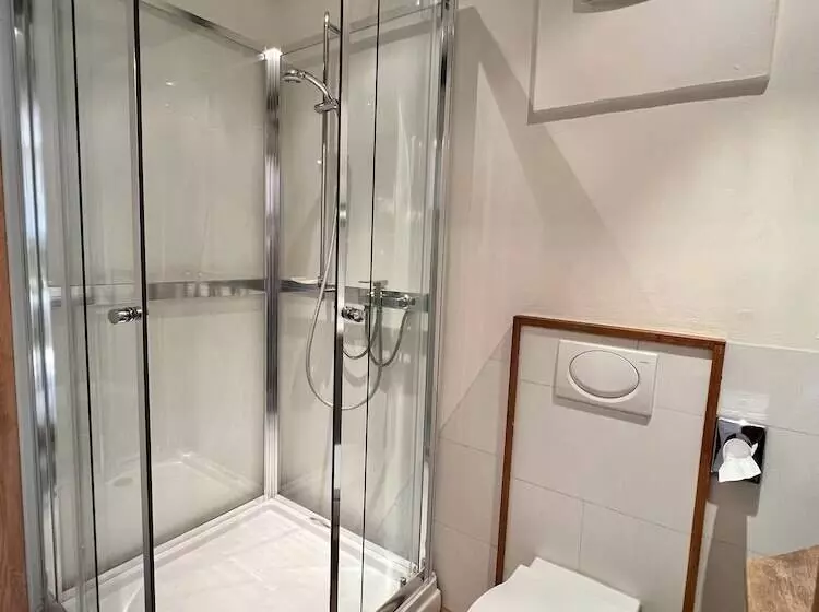 בית מלון כפרי Pemü