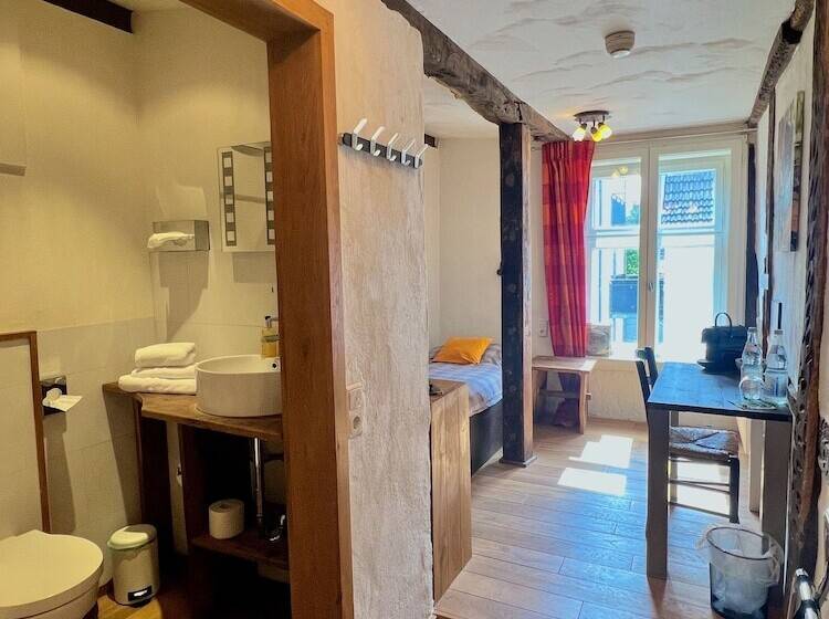 בית מלון כפרי Pemü