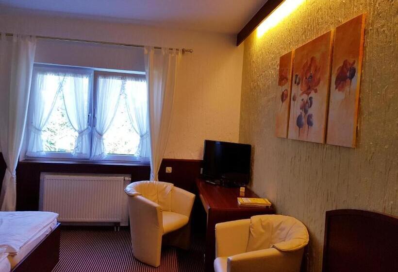 酒店 Restaurant Jägerhof