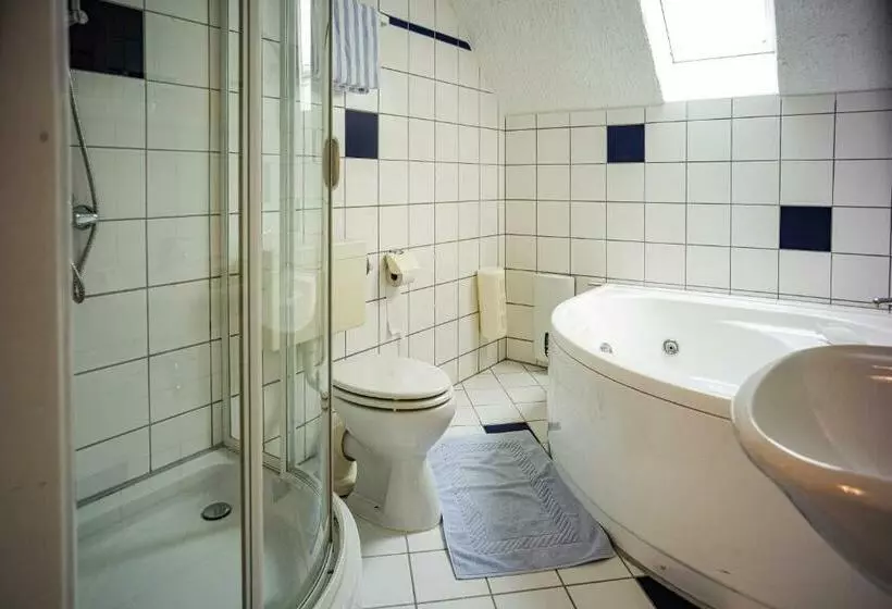 酒店 Restaurant Wolfsschlucht Gmbh