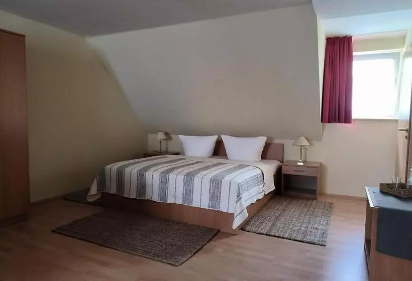 Отель Ritters Weinstuben