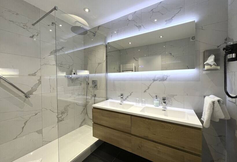 Отель Schlossblick Chiemsee