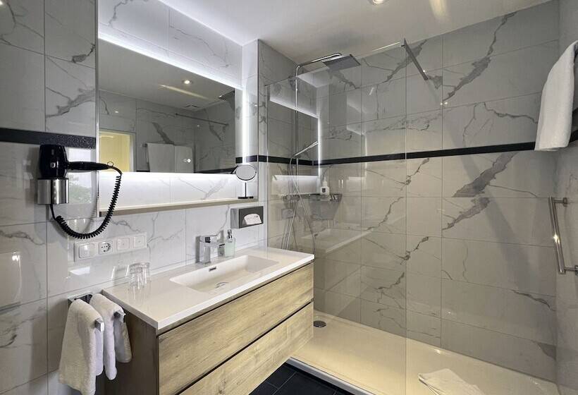 Отель Schlossblick Chiemsee