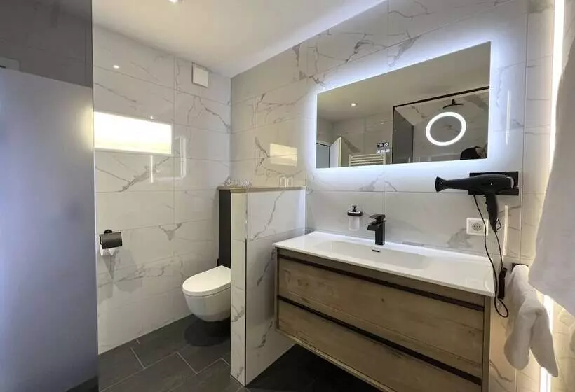 Отель Schlossblick Chiemsee