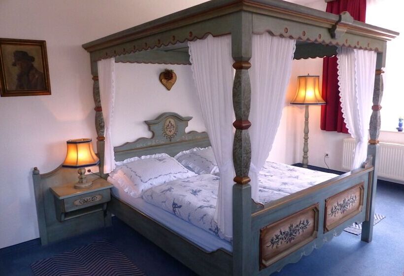 Отель Seiffener Hof