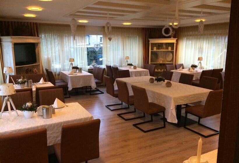 בית מלון כפרי Teutonia