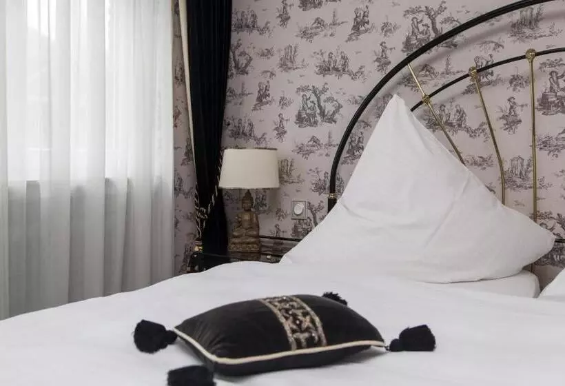 בית מלון כפרי Zum Alten Brunnen