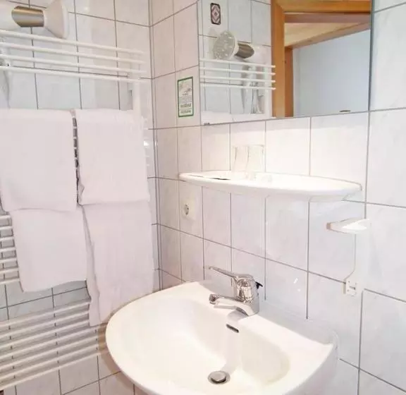 Gasthaus & Hotel Zur Linde