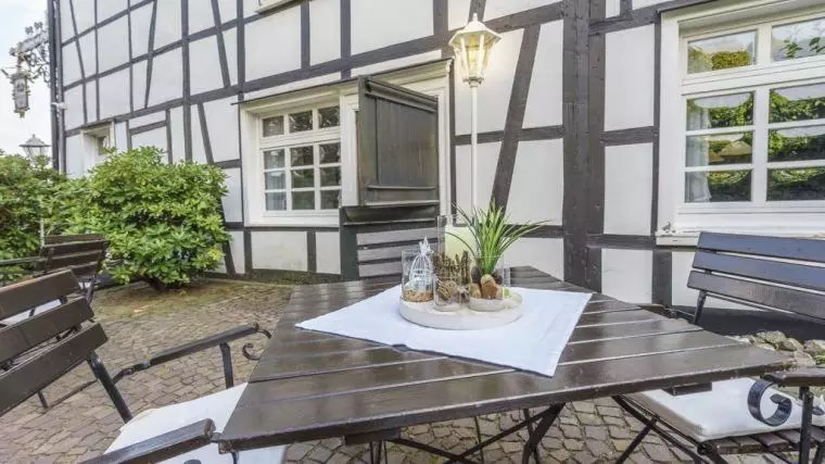 Отель Zur Post Dabringhausen Contactless Self Check In