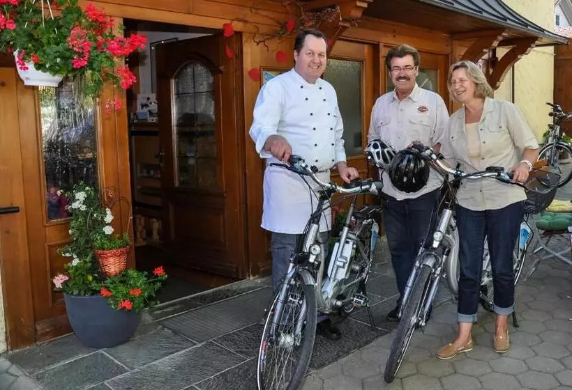 פנסיון Gasthof Rose